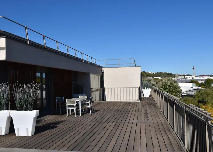 Adonis Lyon Dock Ouest Aparthotel
